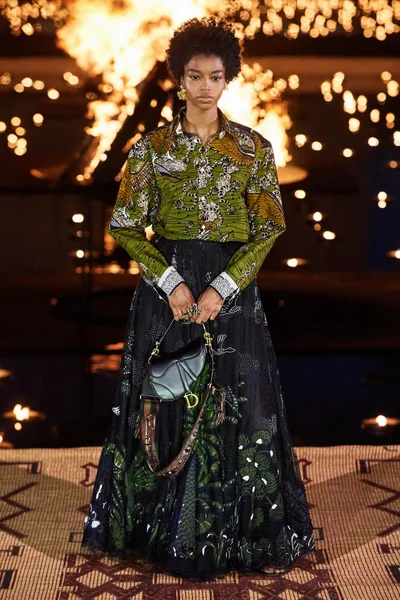 Look 22